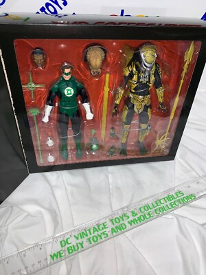 NECA NYCC Green Lantern Yellow Sinestro Predator 2 Pack DARK Horse CASE FRESH
