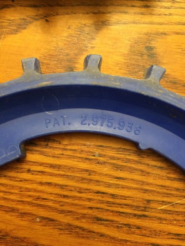 4 - LUSTRAN B5-24X  planter plates