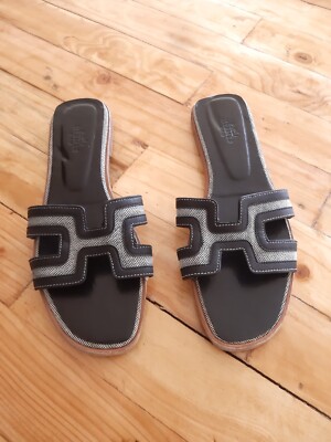 Hermes Oran Sandals In Black Size 38
