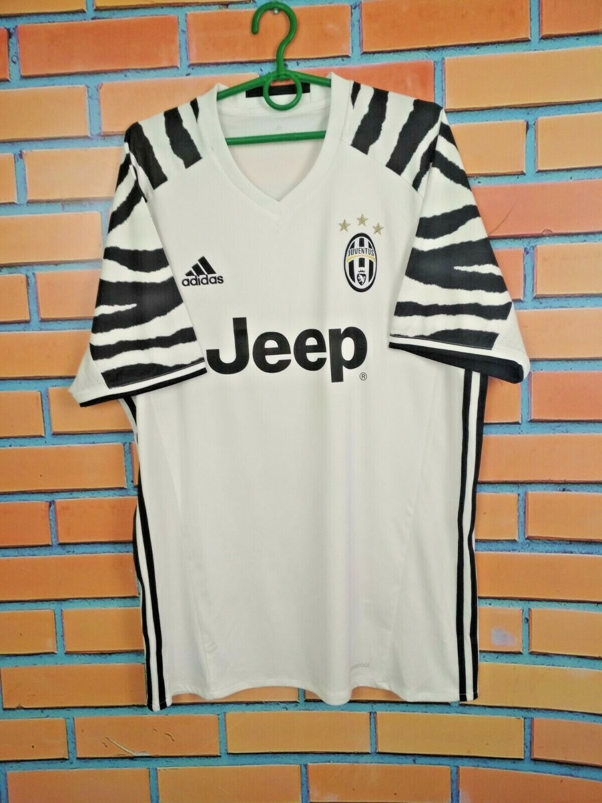 juventus 3rd shirt