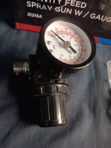 Gravity Feed Air Spray Gun 1.7mm Nozzle Size Neiko HVLP 600cc Aluminum Cup