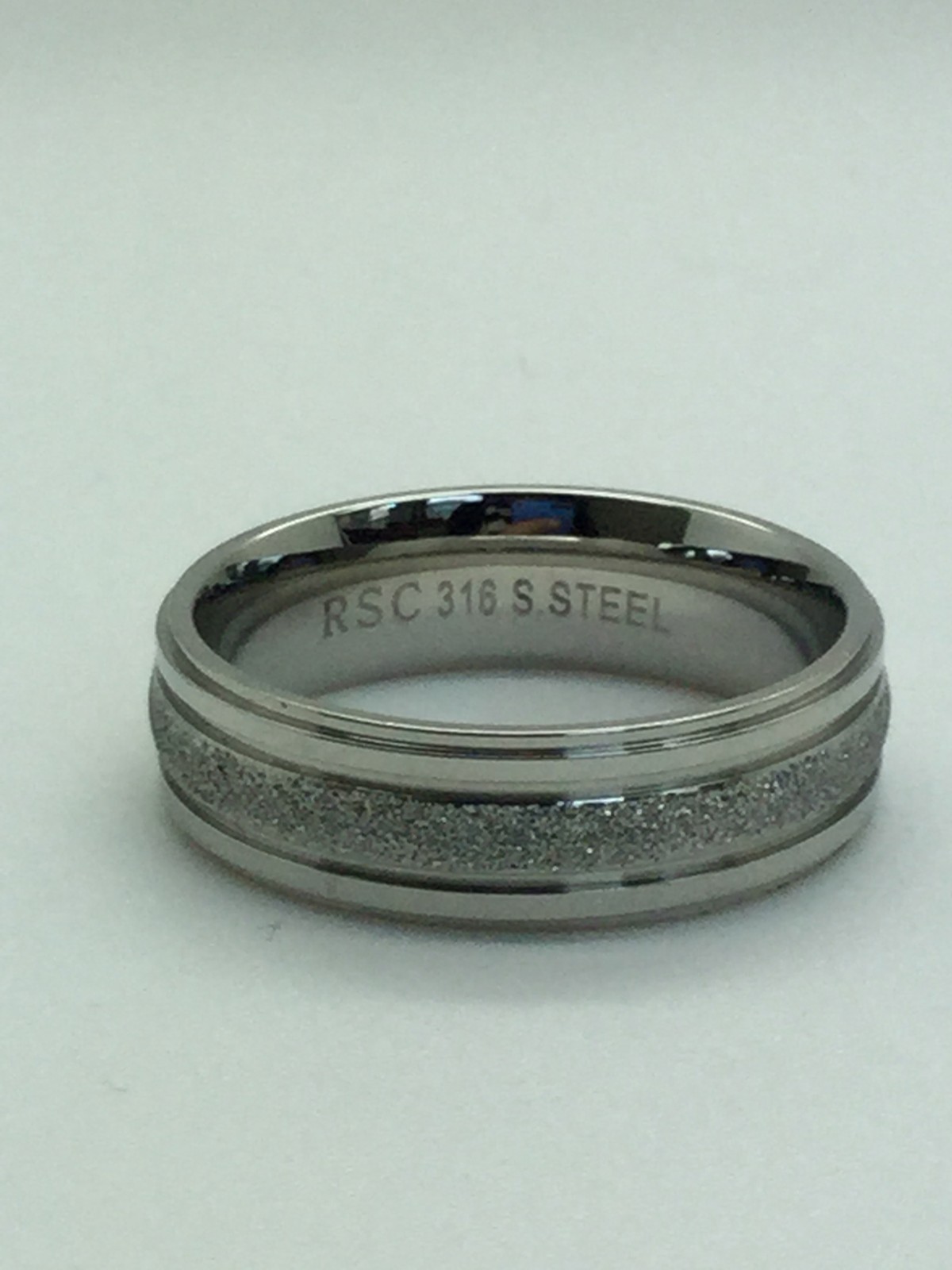 rscproduct　RSC　アール・エス・シー  シルバーネクレス　新品未使用 RSC Stainless Steel Sparkle Band/Ring With CZ Stones Size