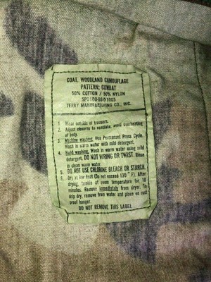 Military Issued Medium Short Camouflage Woodland Camo Army Combat Zip Jacket