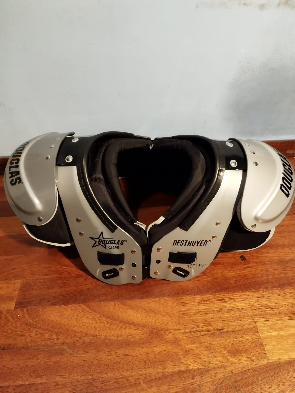 DOUGLAS Z ショルダーパッド ホワイト DOUGLAS ショルダーパッド