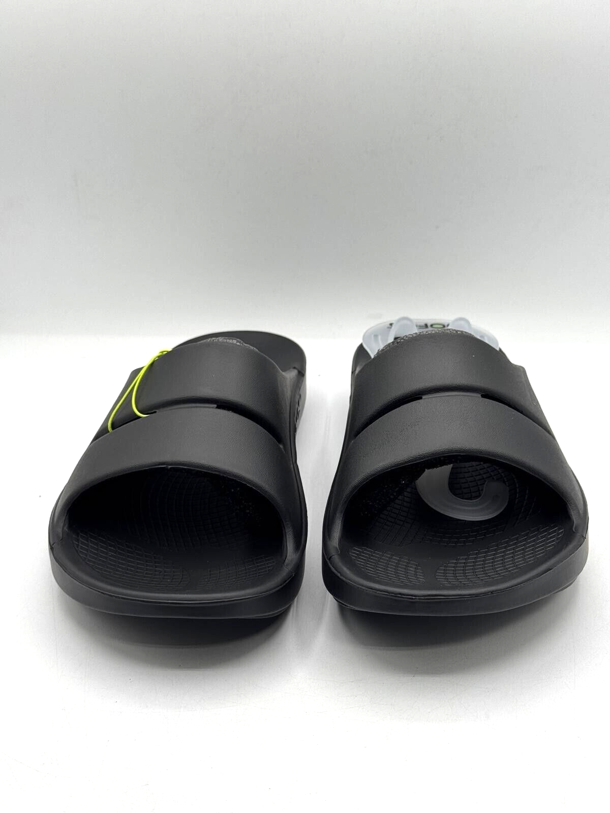 OOFOS OOahh Unisex Black / US Men’s 12 Women’s 14  EU 45.