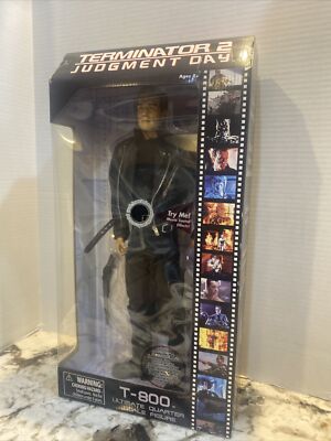 Terminator 2 Judgement Day T-800 ~ XL 19  Figure Life Like Schwarzenegger