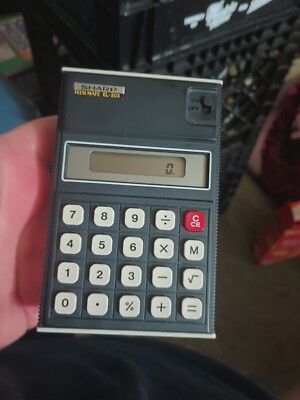VINTAGE boxed SHARP ELSIMATE EL-203 ELECTRONIC CALCULATOR RETRO 1970s LCD [DL]
