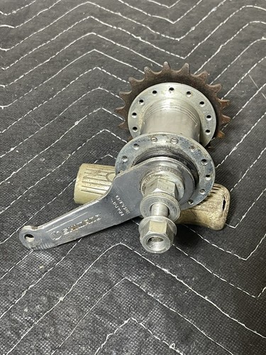 Schwinn hub France made シュウィン ハブ Schwinn hub France made シュウィン ハブ