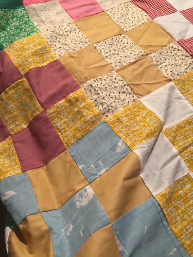 Vintage Quilt Top Colors Spring Flowers ?? Plaid Design Retro Hippie 60x80 ”