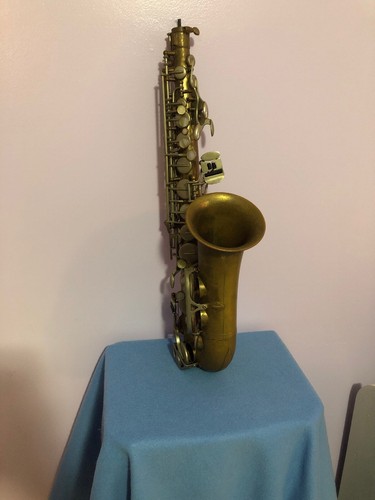 Selmer Bundy II Alto Saxophone With Case
