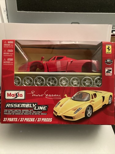 希少　Ferrari Enzo 2002 ゴールド 限定版　ケース付き 希少 Ferrari Enzo 2002 ゴールド 限定版 ケース付き - ミニカー