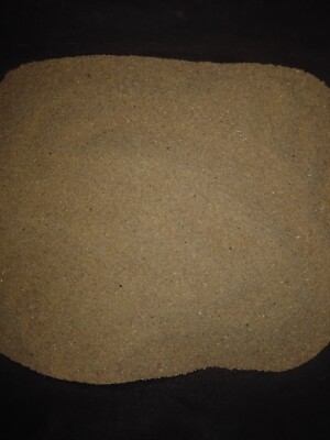 1/2 Lbs of Worm Chow, Food for Red Wigglers and Night Crawlers (Extra Fine) 8oz
