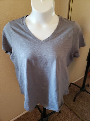 BRAND NEW: Women's Old Navy Size XL Gray V Neck Short Sleeve Tee