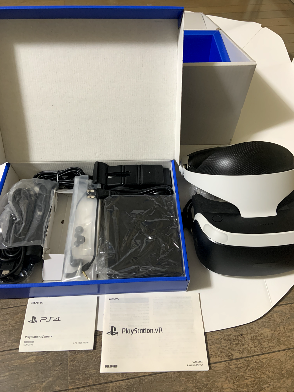 新型 PlayStation VR（CUHJ-16003/PlayStation Camera同梱版