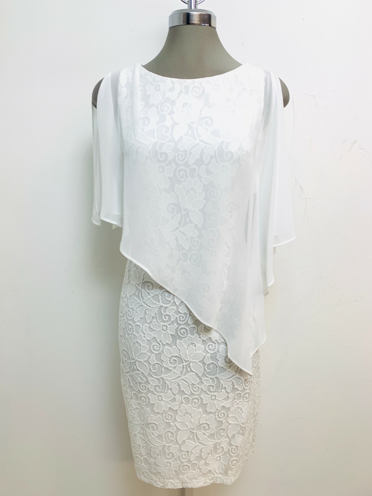 

Scarlett NWT Изысканное кружевное платье цвета слоновой кости с накидкой из шифона, размер , 10, Цвет слоновой кости, Elegant