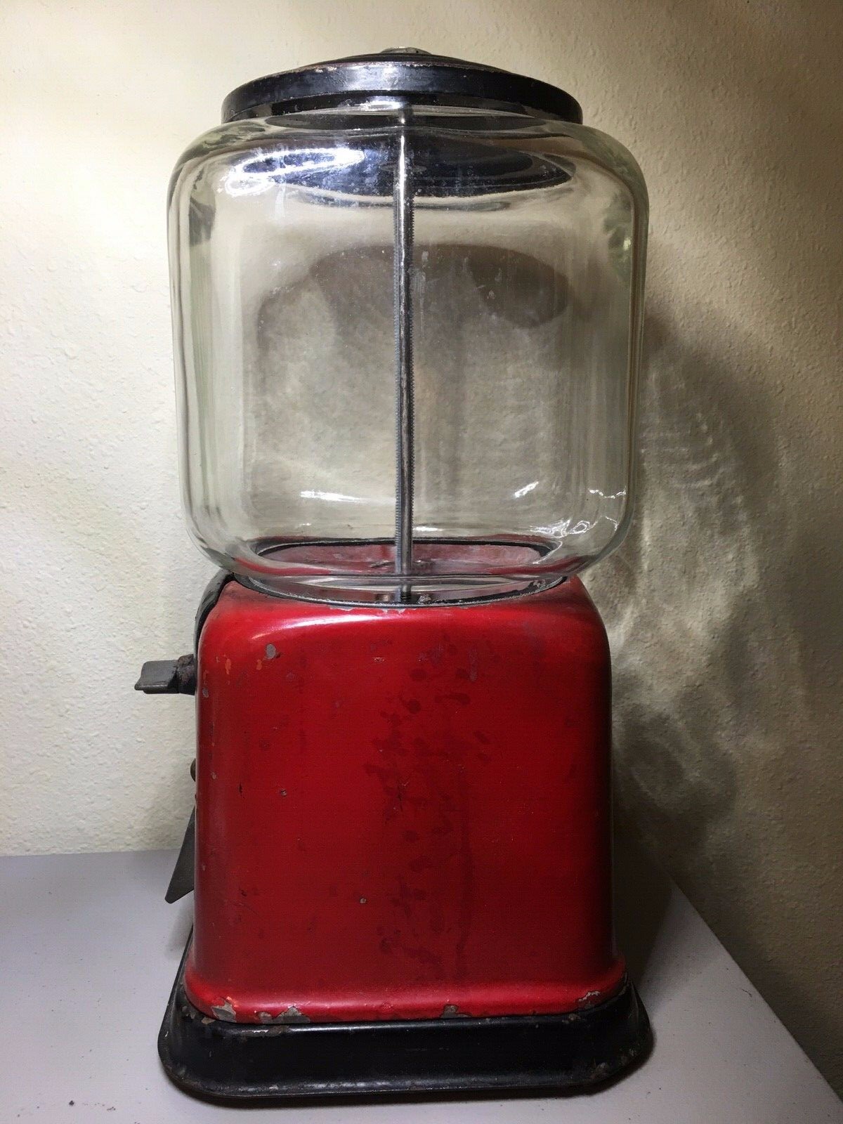 NICE Vintage RARE Rounded Square Glass 1cent Working Bubble Gum Machine No Key