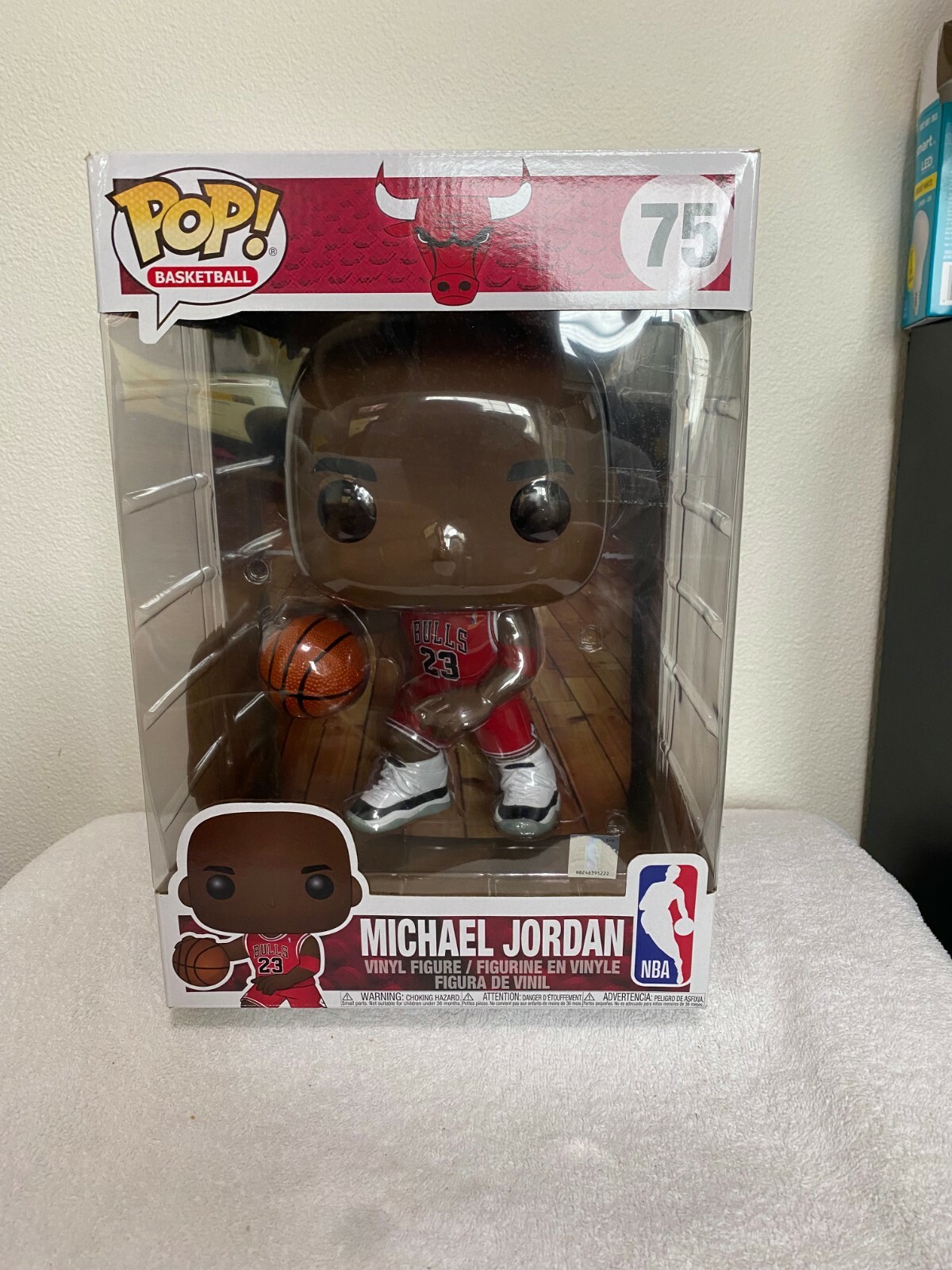 MICHAEL JORDAN BOBBLEHEAD FUNKO POP BASKETBALL 75 NIB | eBay