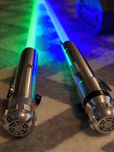 その他 The Clone Wars LIGHTSABER Hilt Set Star Wars: The Clone Wars LIGHTSABER Hilt Set – Limited