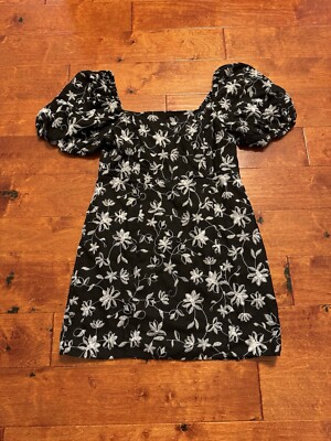 Women s Boutique Dress Francesca's Blue Rain Puff Sleeve Black L Floral $66 NWT