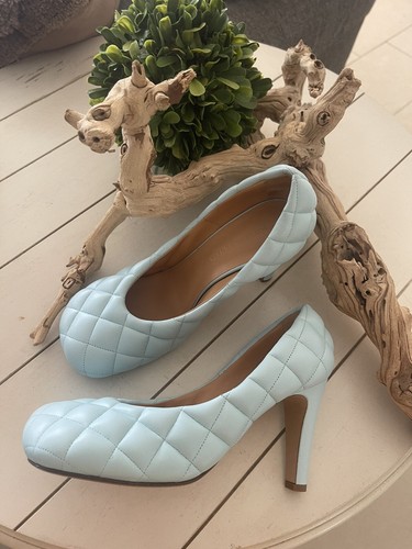 AUTH.BOTTEGA VENETA BLOCK BABY BLUE QUILTED LEATHER PUMPS