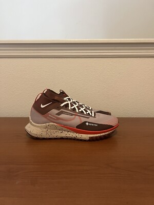 Nike React Pegasus Trail 4 GORE-TEX Running Shoes Taupe Red DJ7926-200 Size 11