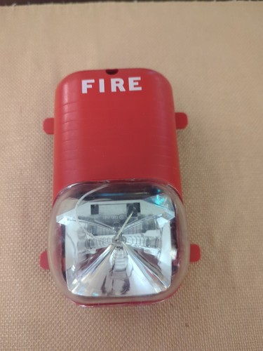 F. Sassenberg 精密機器部品 1 Berlin 21 OGP701 - Retro-reflective LASER sensor - ifm