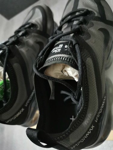 Nike Air Vapormax 2019 Gr.42,5 schwarz Neuwertig mit Karton