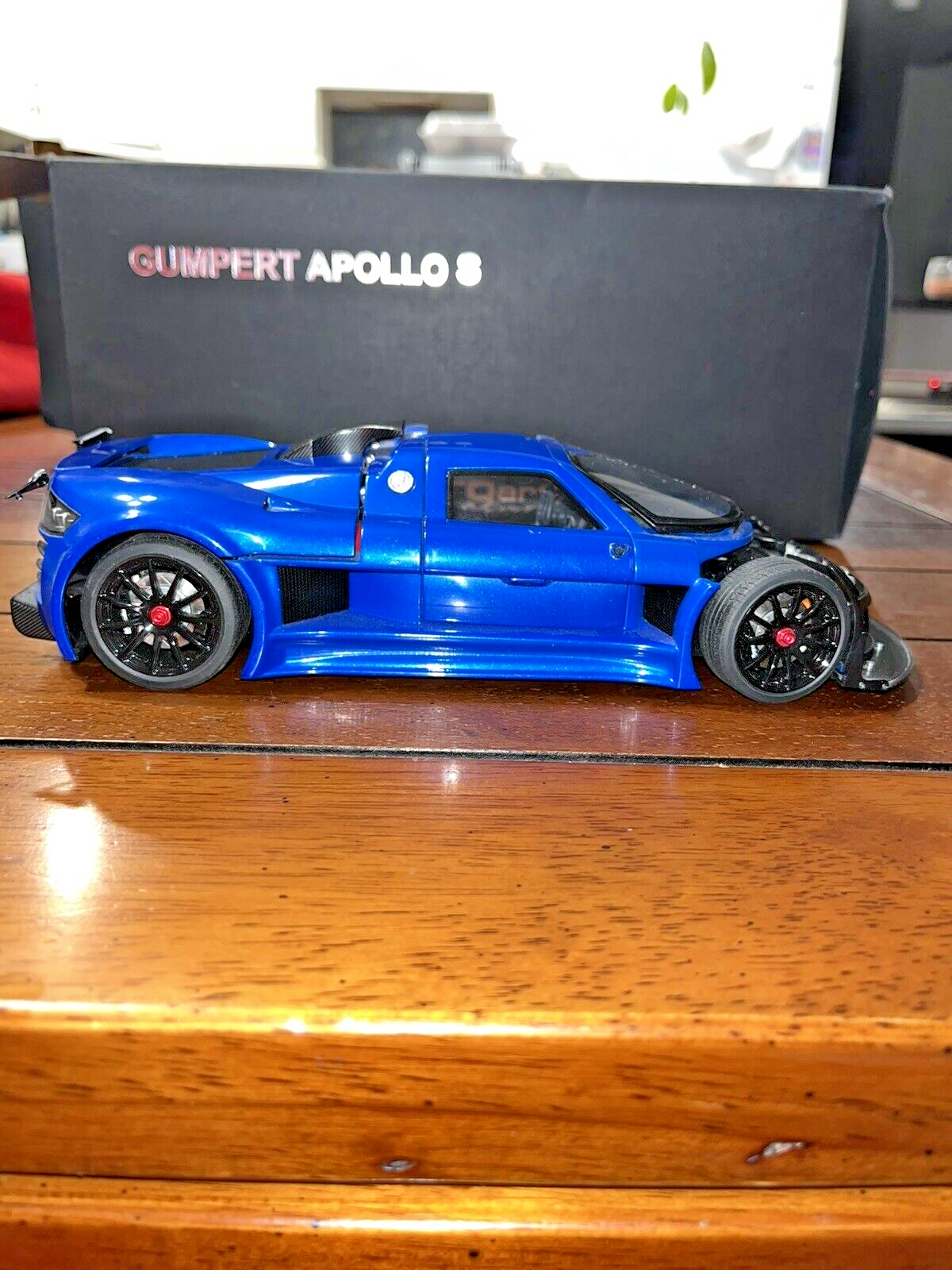 AUTOart 1:18 Gumpert Apollo S Supercar - DAMAGED- USED- | eBay