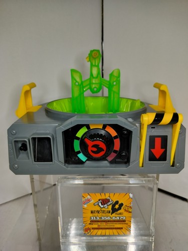 Beast Lab Stealth Attack Big Cat Creator Action Figure