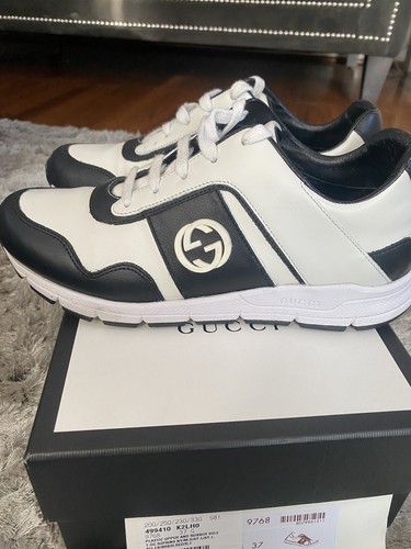Black And  White With Gucci Logo Size 7 Leather