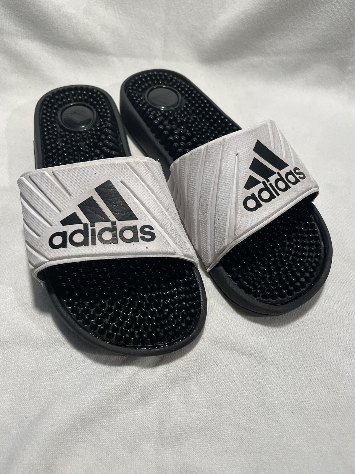 adidas sliders size 6