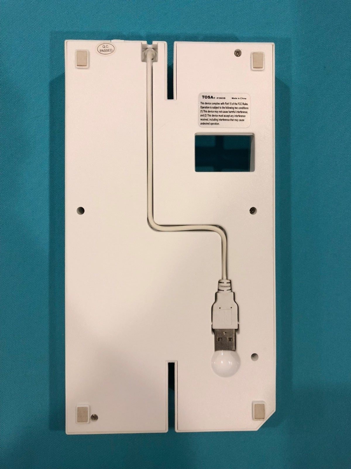 Nintendo Wii / Wii U Charging Charger Station Dock Remote Stand White