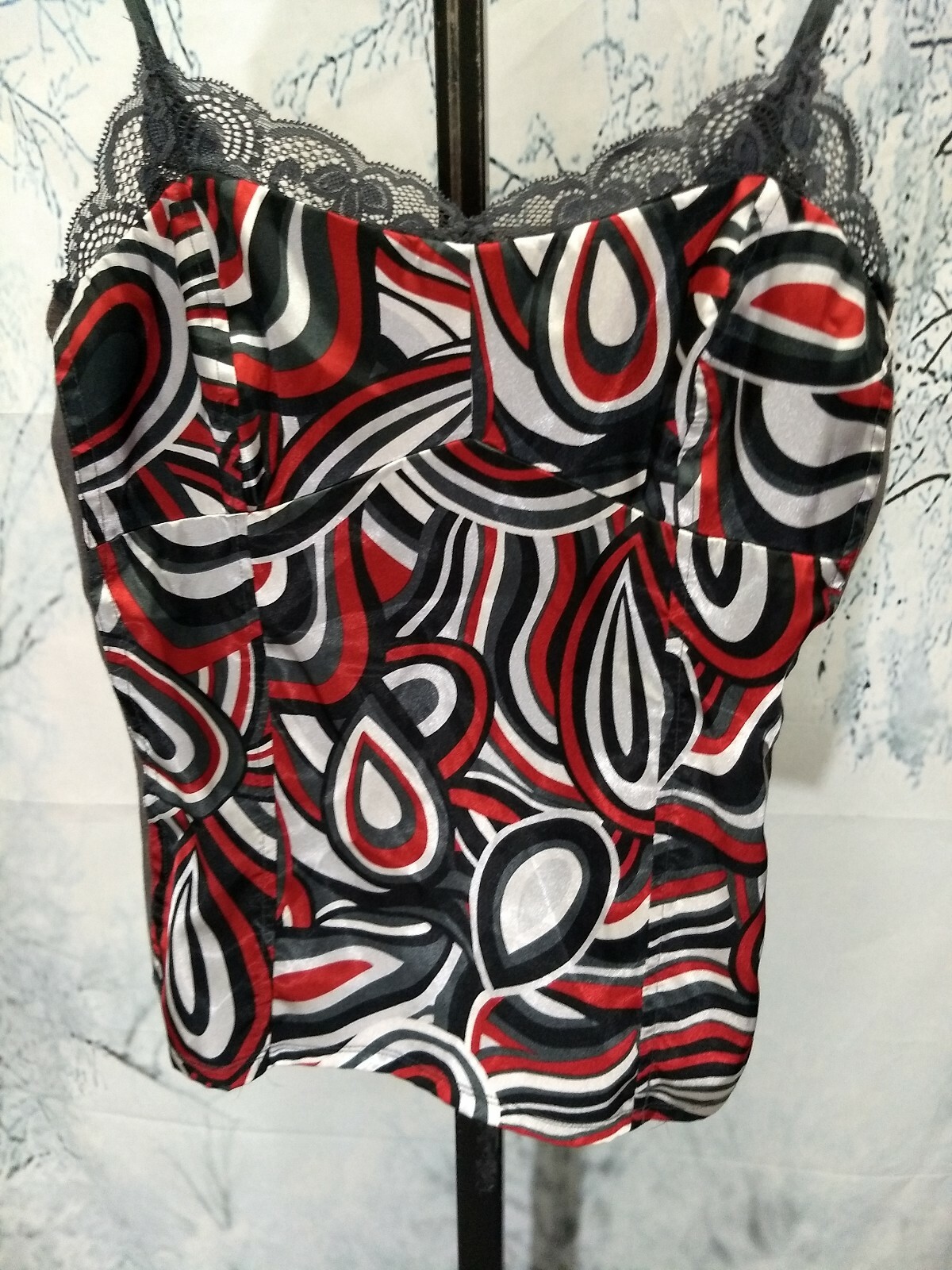 Ann Taylor Women's Size Medium Gray Red White Black Camisole Tank Top Shell