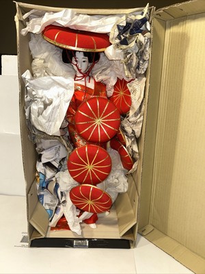 * New Vintage Shiokumi Japanese Suma Doll Hat Dance Porcelain Vintage New 18 