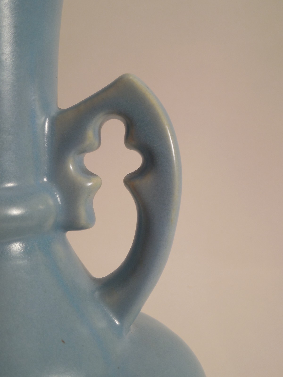 Vintage 1920s-1930s Weller Pottery Cameo Pattern Blue White Floral Ewer Pitcher