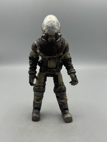 Hellboy Johann フィギュア 8歳以上 Hellboy Johann フィギュア 8歳以上