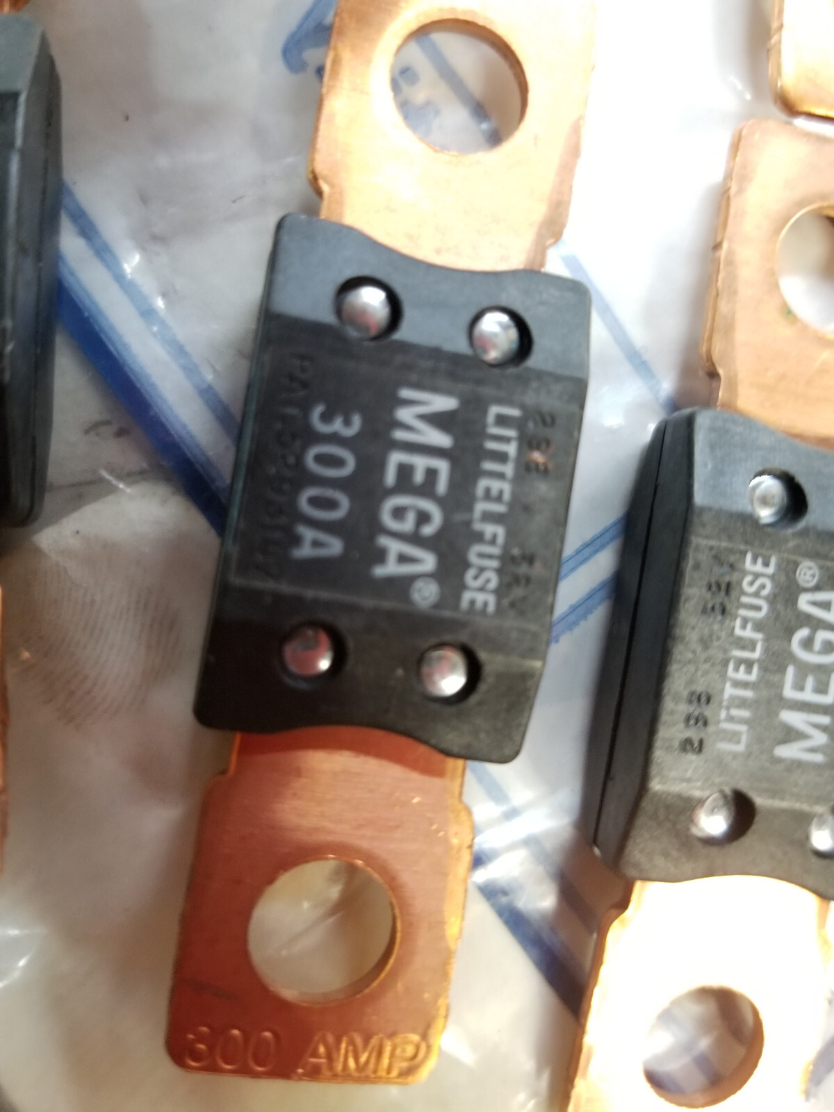 LOT OF 7PC - JLG Part # 310517 - SJ- FUSE, 300 AMP, EA - Picture 3 of 3