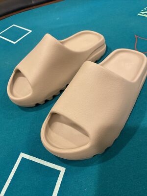 New Yeezy Slides Pure size 8