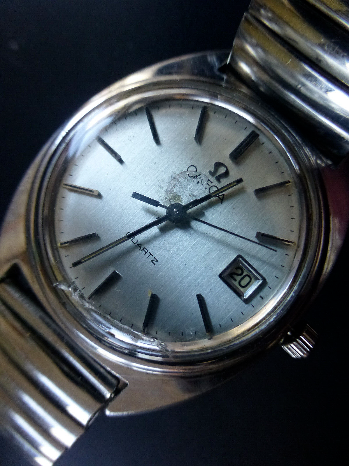 OMEGA QUARTZ CAL.1370 ( SILVER COLOR ) | eBay