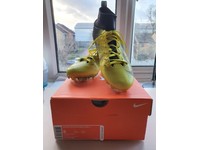 yellow youth football cleats