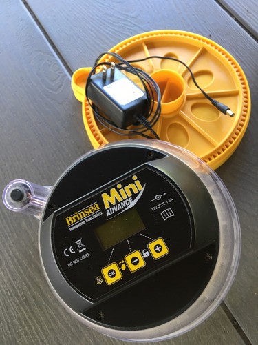 Brinsea MINI ADVANCE DIGITAL EGG INCUBATOR