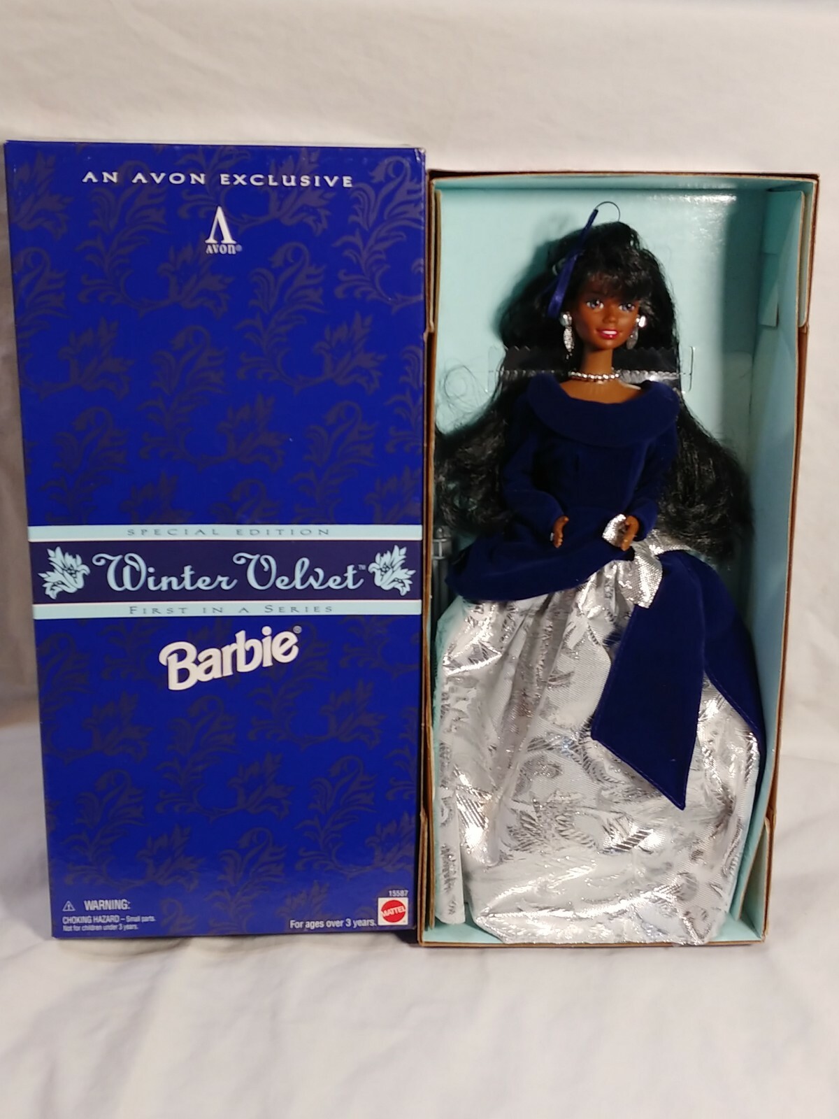 Mattel Winter Velvet African American Barbie Avon Exclusive Special Edition 1995 Mattel Winter Velvet African American Barbie Avon Exclusive Special Edition 1995