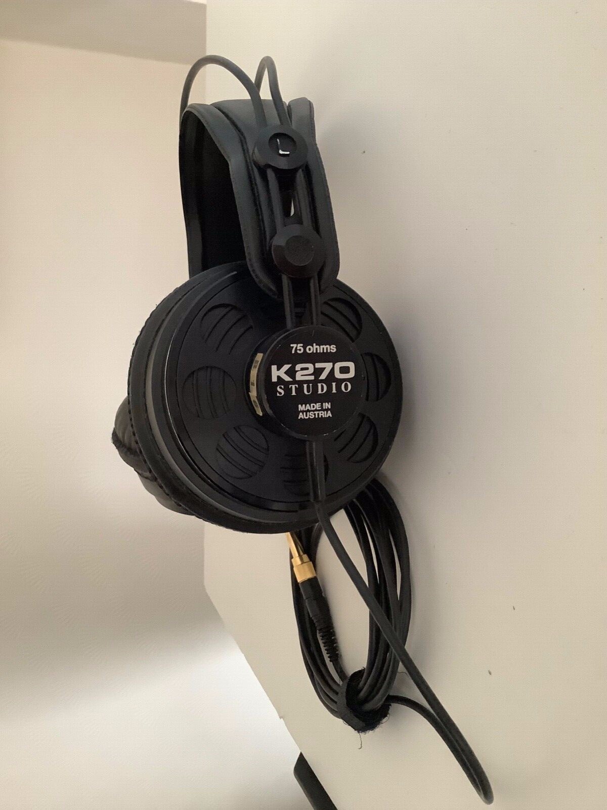 AKG K270 90年代　押し入れから　動作品 AKG K270 Studio Headphones (Vintage, Dual Driver) | eBay UK