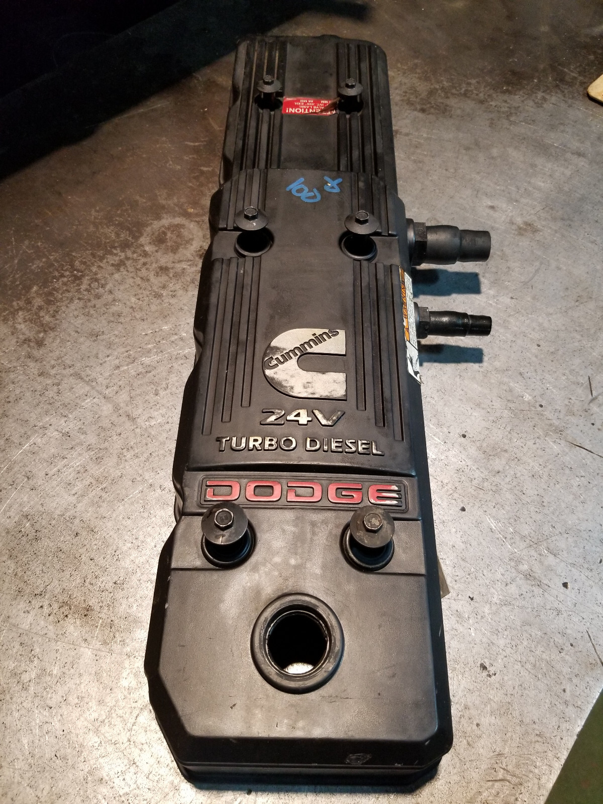 Dodge Ram 5.9L Cummins USED VALVE COVER ASSEMBLY 2005-07 4931453 4931454 REV01 - Picture 1 of 11