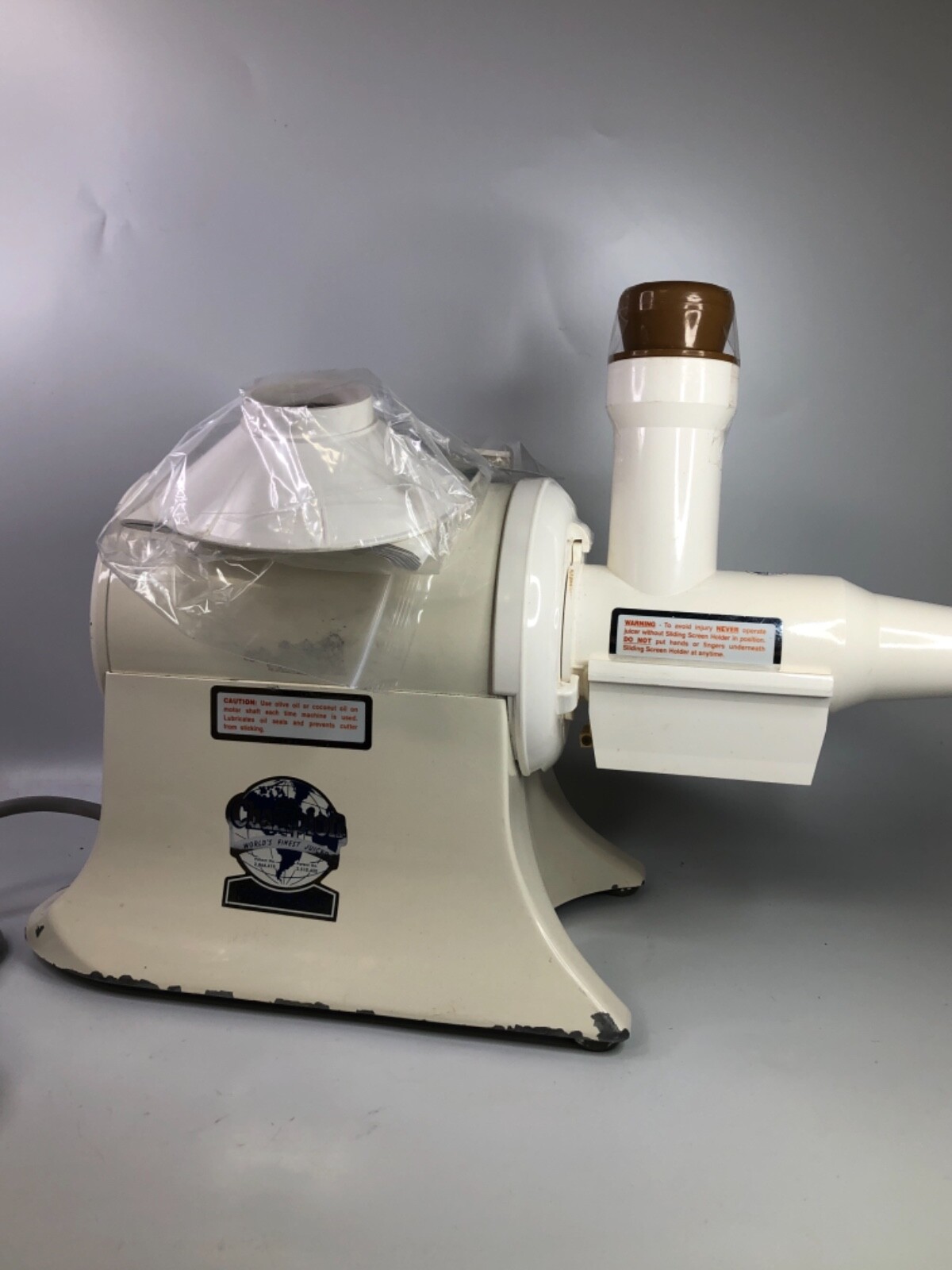 The Champion Worlds Finest Juicer Heavy Duty Model G5NG853S