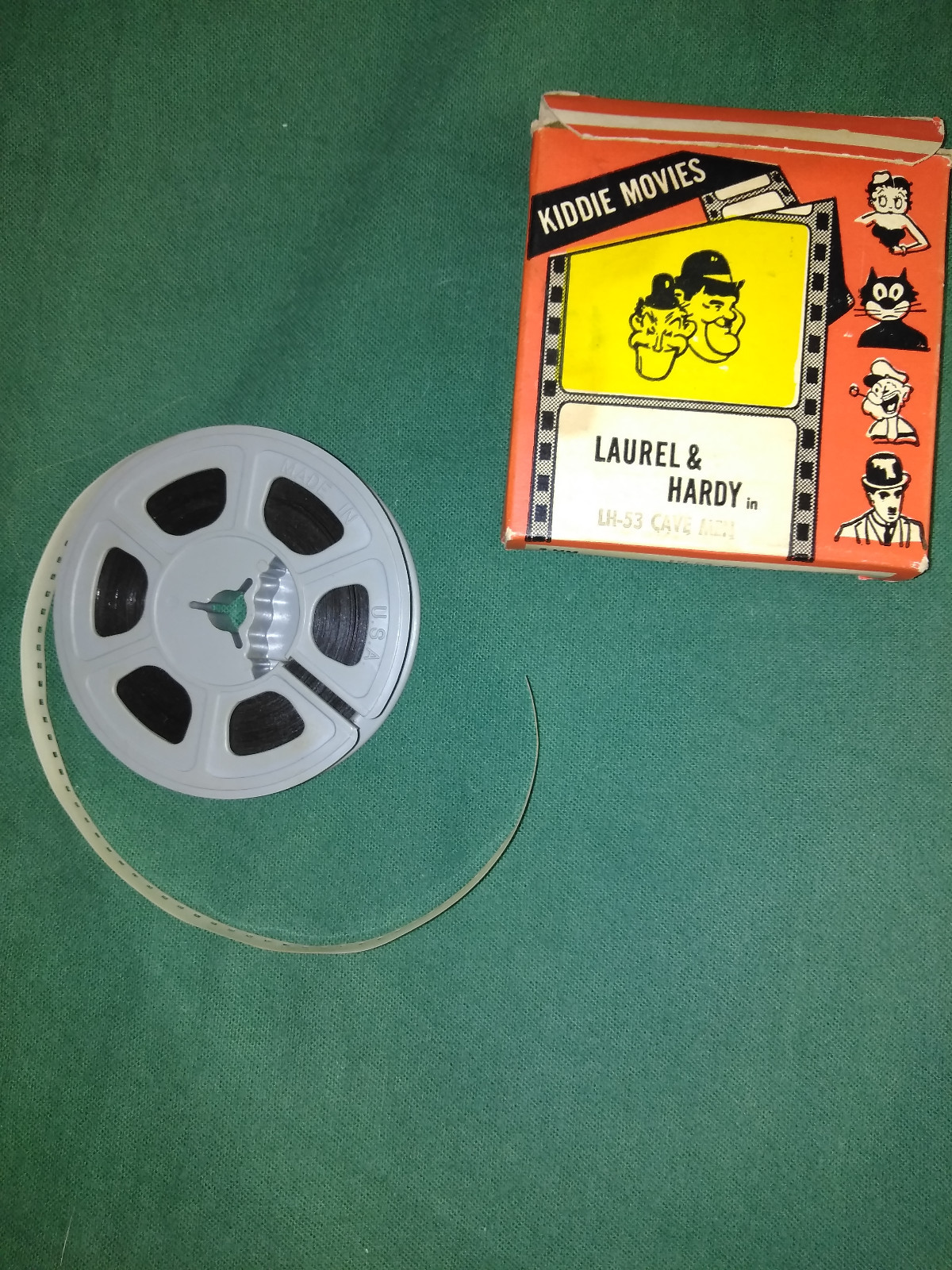 8mm Metro Kiddie Films - Laurel and Hardy in Cave Men (LH-53)