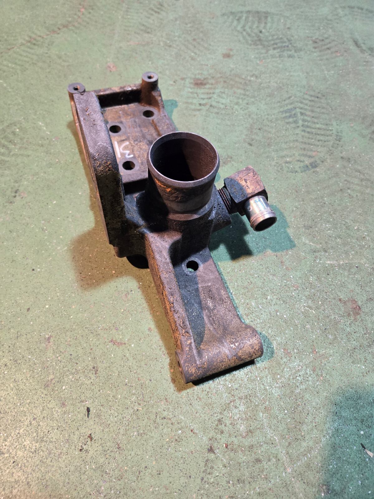 03-07 Dodge Ram Cummins 5.9L Engine Bracket 3957252 3957251 bracket - Picture 1 of 6