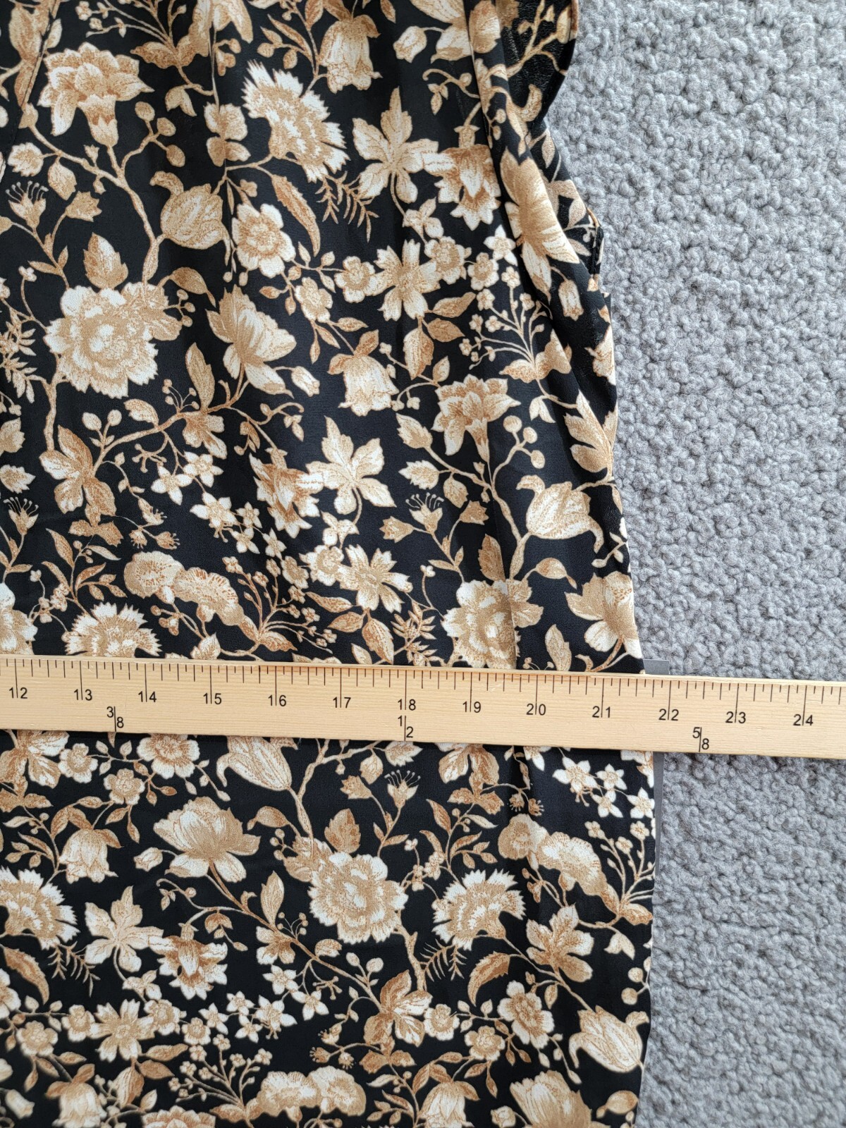 Vince Camuto Floral-Print Flutter-Sleeve Top Women's M Multi V-Neck Pullover - Picture 6 of 14