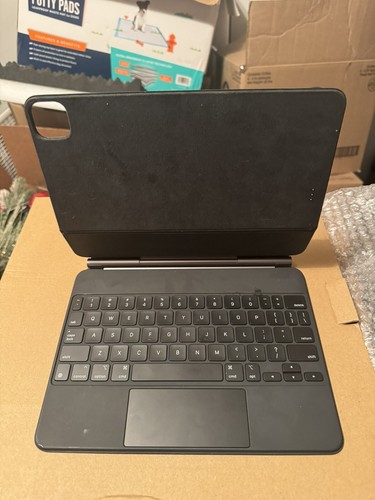 Apple Magic Keyboard For Ipad Pro 11-inch.