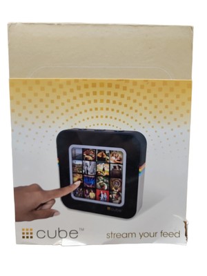 CUBE Stream Your Feed Digital Picture Frame Social Connect Friends NEW